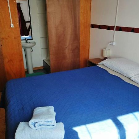 Hostal Nomades Chiloe Castro Εξωτερικό φωτογραφία